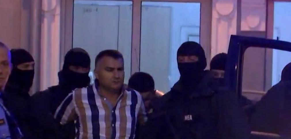 Tjetersimi i pronave ne bregdet, arrestohet ish deputeti i partise Socialiste Arben Ndoka