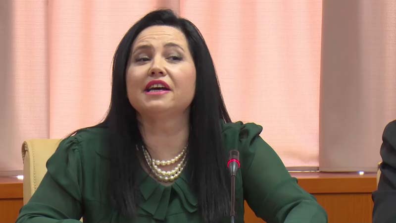 Ish-Zv/Ministres së Brendshme, Rovena Voda në arrest shtëpie për mitmarrje