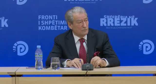 Sali Berisha: Taksa dhe trau në Rrugën e Kombit do të hiqen në muajin e parë të qeverisë së ardhshme