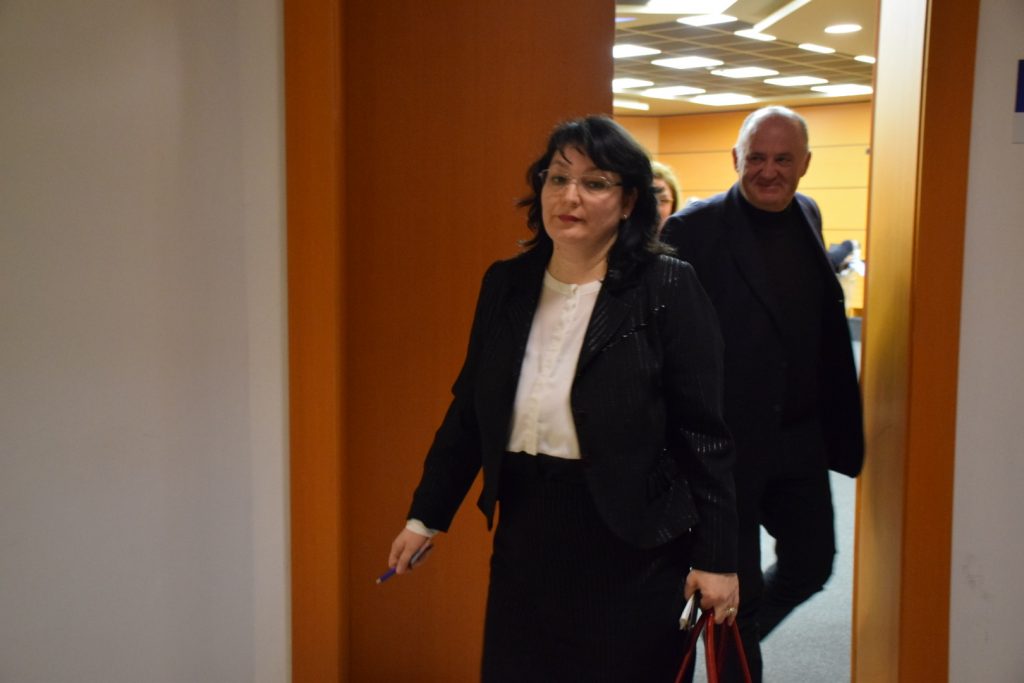 “Deklarimet e mia janë në unitet”: Entela Shedula kërkon rikthimin në detyrë