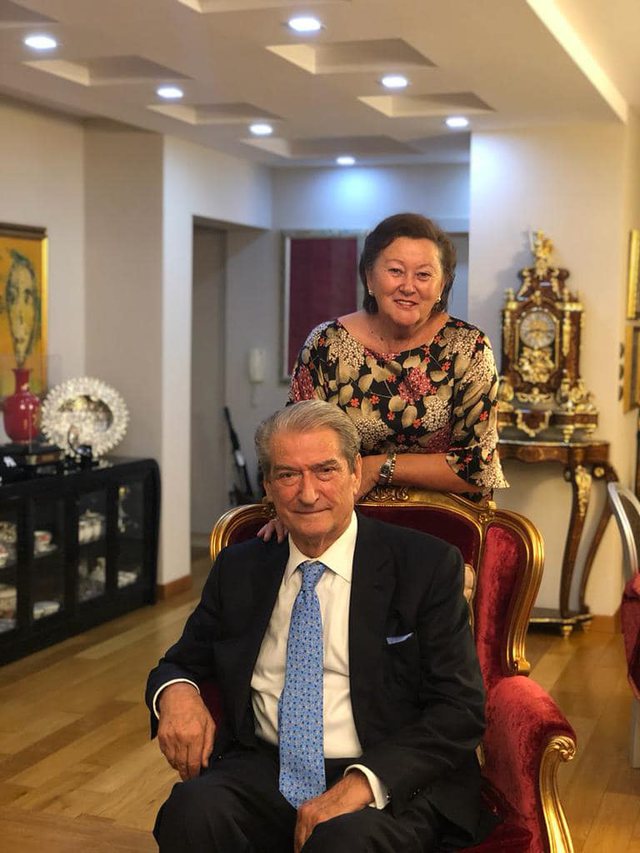 Sot ka ditëlindjen! Mesazhi i Berishës: Udhëtoj njëheras në dy stinë! Në vjeshtën e jetës dhe në një pranverë të re politike