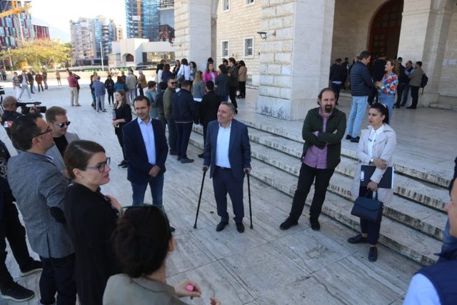 Sot bojkot kombëtar nga pedagogët, Rama: Nuk është masive, por një pakicë!