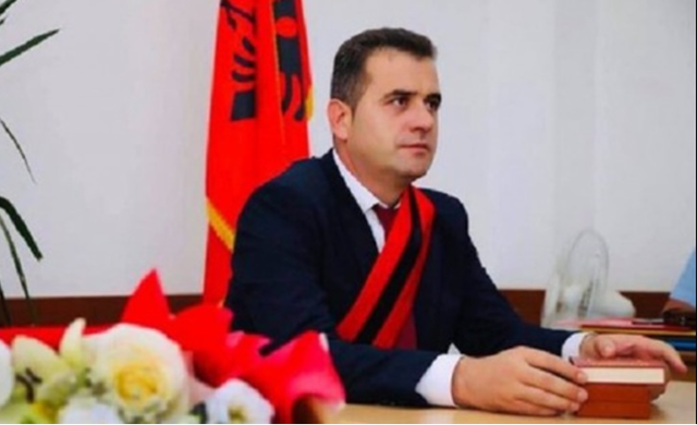 Fshehu dënimin në Greqi, SPAK kërkon 1 vit burg për kryebashkiakun e Mallakastrës