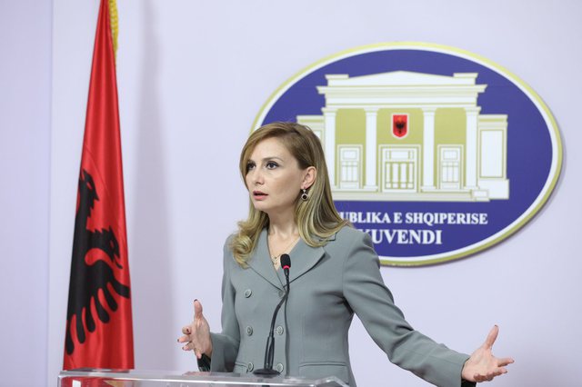 Projektbuxheti 2023/ Tabaku: Nuk ka asnjë bazë reale! Familjet dhe bizneset do paguajnë më shumë