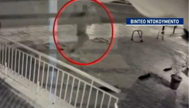 Tatuazhi e tradhtoi/ Përdhunoi 34-vjeçaren greke në stacionin e autobusit, ‘manjaku serial’ arratiset drejt Shqipërisë