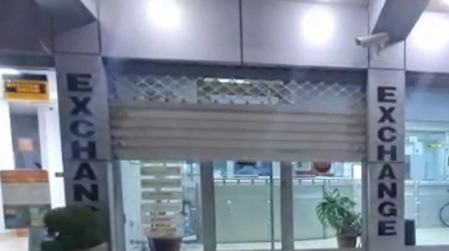 ‘Hap derën se do të vras’/ Grabitet me kallash një pikë e transfertave të parave në Divjakë, Policia: Po kërkojmë autorin