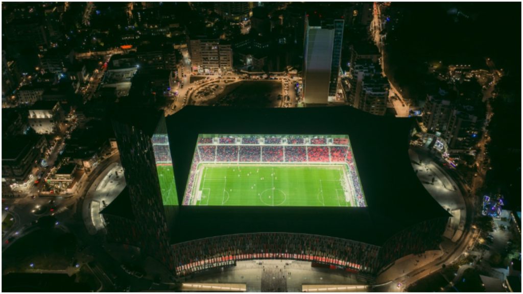 “Avullojnë” biletat, dueli i Shqipërisë me Kampionët e Europës do të luhet në stadium me kapacitet të plotë