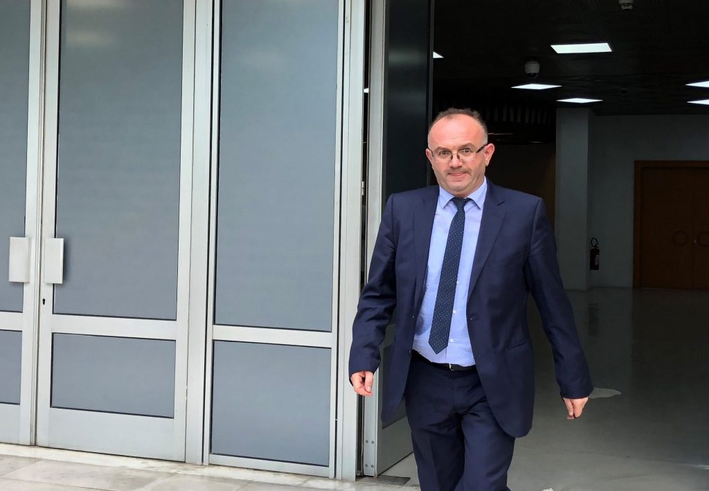 KPA rikthen në detyrë gjyqtarin Niko Rapi