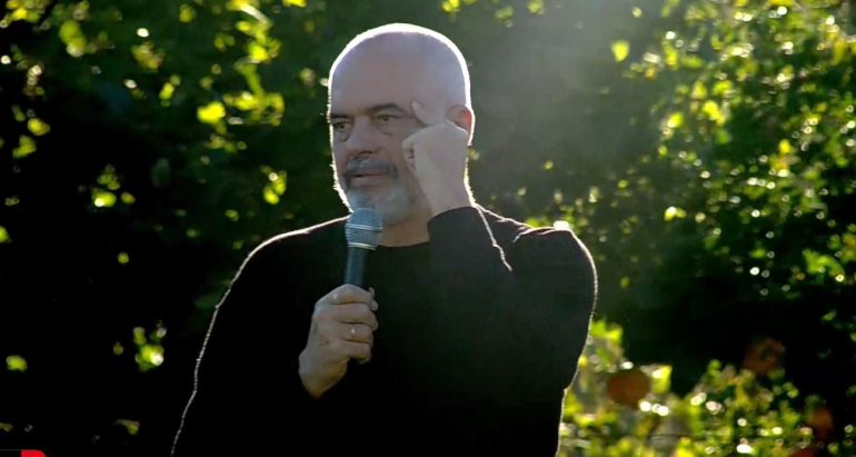 “70% subvencionim nga shteti”- Rama: Më 1 nëntor nis aplikimi për vendosjen e paneleve diellore për ngrohjen e ujit