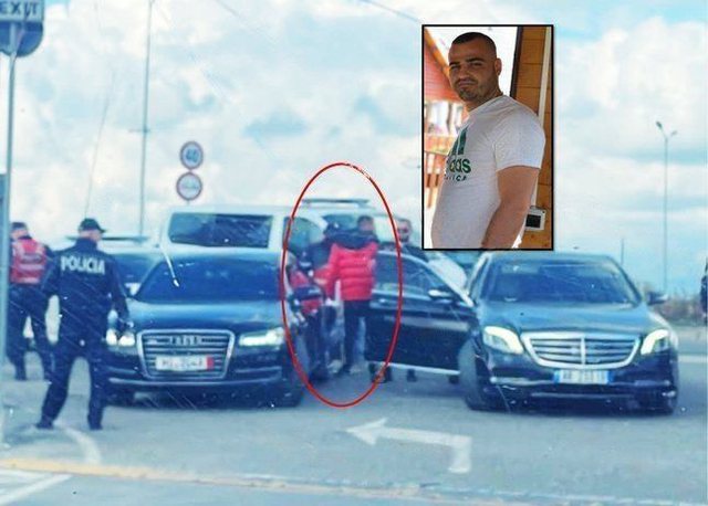 U ndaluan me makina të blinduara, i shoqëruar nga policia dhe djali i deputetit të PS