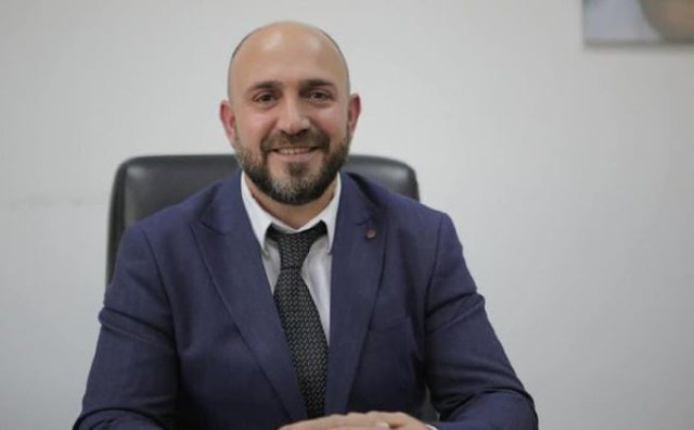 Dhunohet Pjerin Çuku, drejtori i Postës Shqiptare në Lezhë