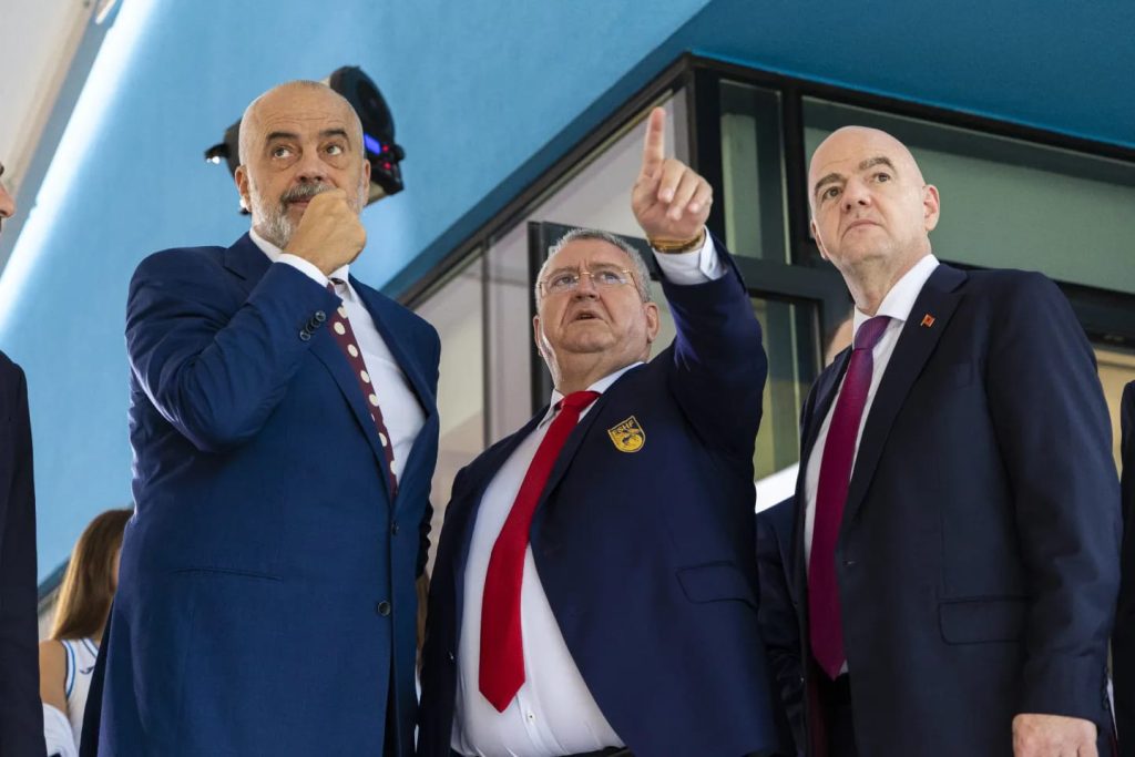 Qeveria 700 milionë lekë FSHF-së, trajneri i ri mund të vijë me propozim nga “lart”