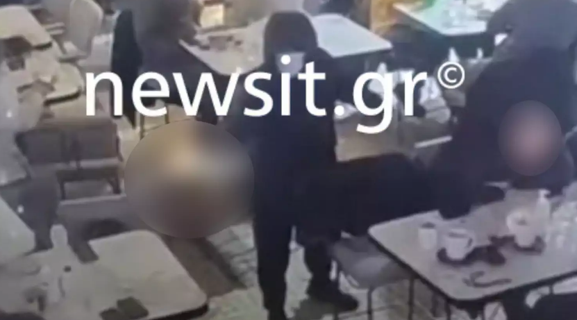 U ekzekutua mbrëmjen e djeshme në Athinë, 46-vjeçari i dënuar në Shqipëri për vdekjen e dy shqiptarëve në Otranto, si i shpëtoi burgut