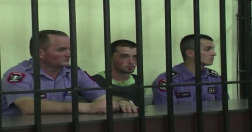 Vrau dy turistët çekë në tentativë për t’i grabitur, Sokol Mjacaj humb betejën në Kushtetuese, do të qëndrojë përjetë në burg