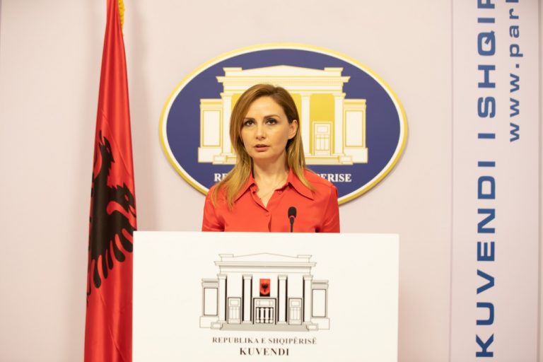 Tabaku: Shqipëria ka nevojë të luftojë realisht korrupsionin. Cilat janë pikat kyçe të paketës anti-korrupsion propozuar Parlamentit