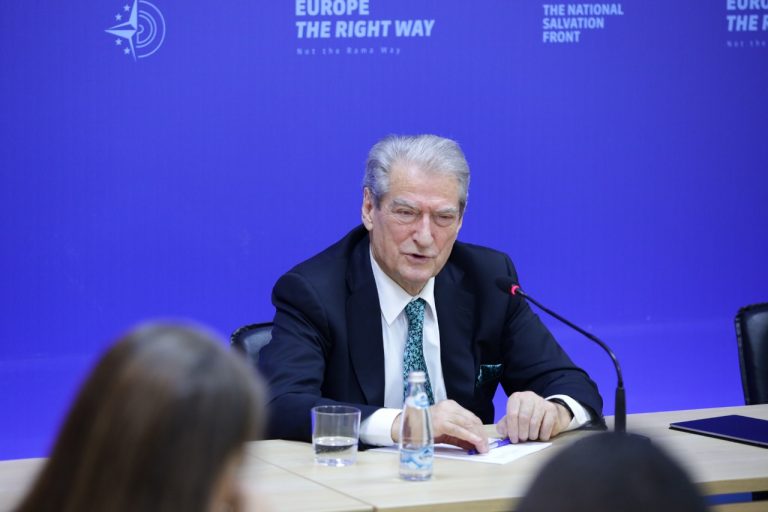 Përplasja me armë në degën e PD-së në Kurbin/ Berisha: Gabon rëndë kushdo që mendon se… Kandidatin për Bashkinë e Tiranës e përcakton dita e dielë