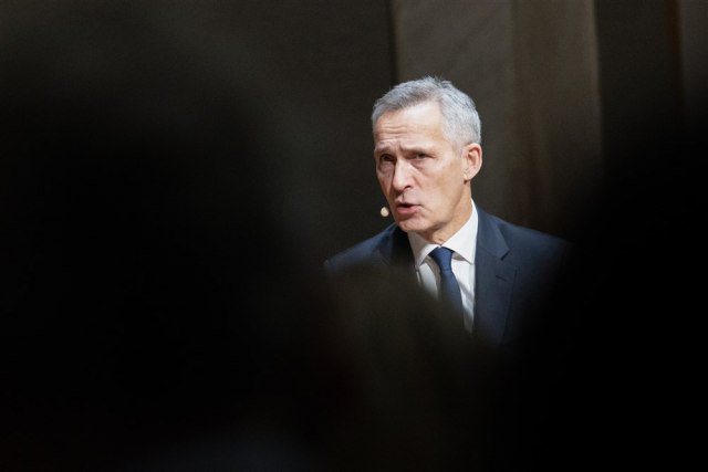 Tensionet në veri, Stoltenberg: NATO po e monitoron situatën, të shmanget retorika që kontribon në përshkallëzim