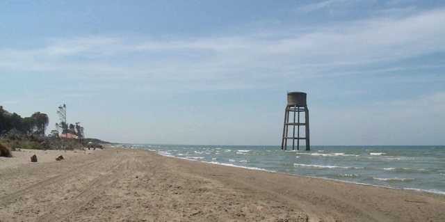 Doli nga shtëpia për të peshkuar, zhduket 78-vjeçari në Fier, Policia: Dyshohet se mund të jetë mbytur në plazhin e Semanit