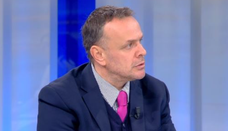 “Me dashuri Ervinit”- Si ra eksperti i kriminalistikës ‘pre’ e vjedhjes nga pastruesja ‘VIP’: Ka qenë në shtëpinë tonë kur po lyenim, e njohën…