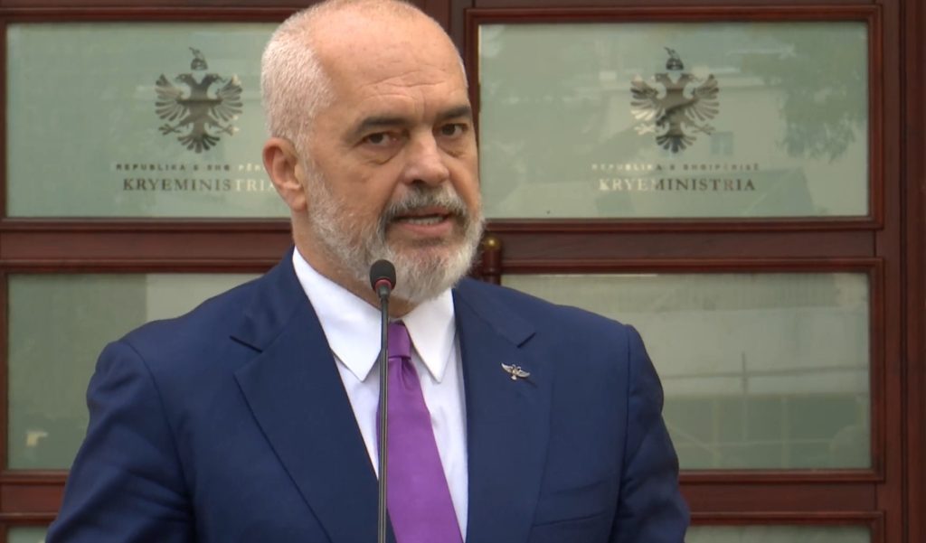 Vjedhja e nënë e bir tek shtëpia e zyrtares së Kryeministrisë/ Rama: T’u shkohet deri në fund historive të ulëta me para të pista! Mburoja e vjetër politike ka rënë