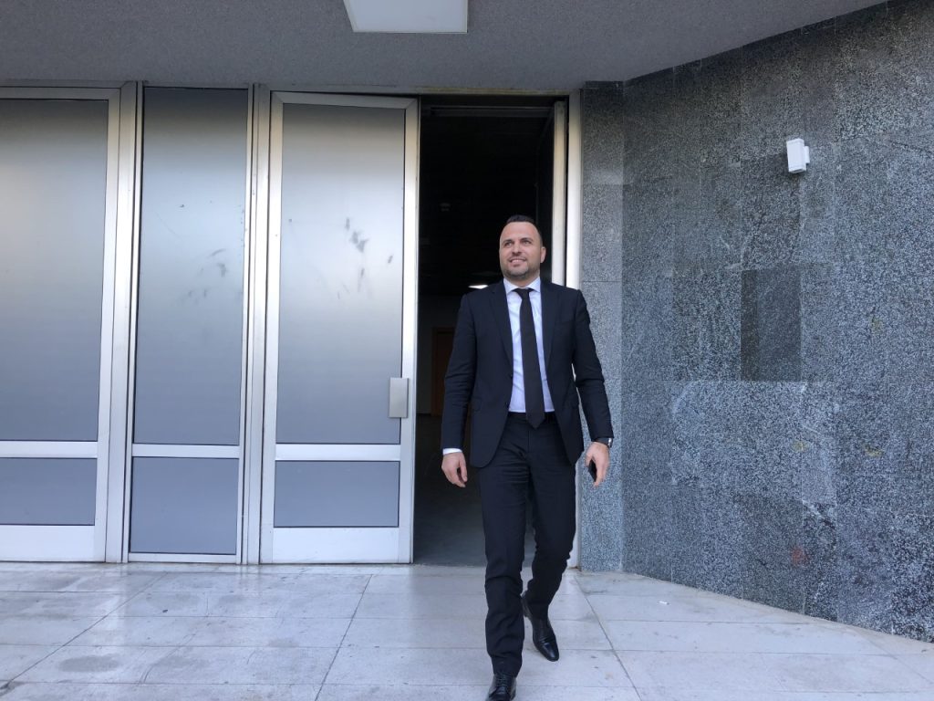 Gjyqtari Paulin Çera jep shpjegime për përdorimin e një apartamenti pa qira