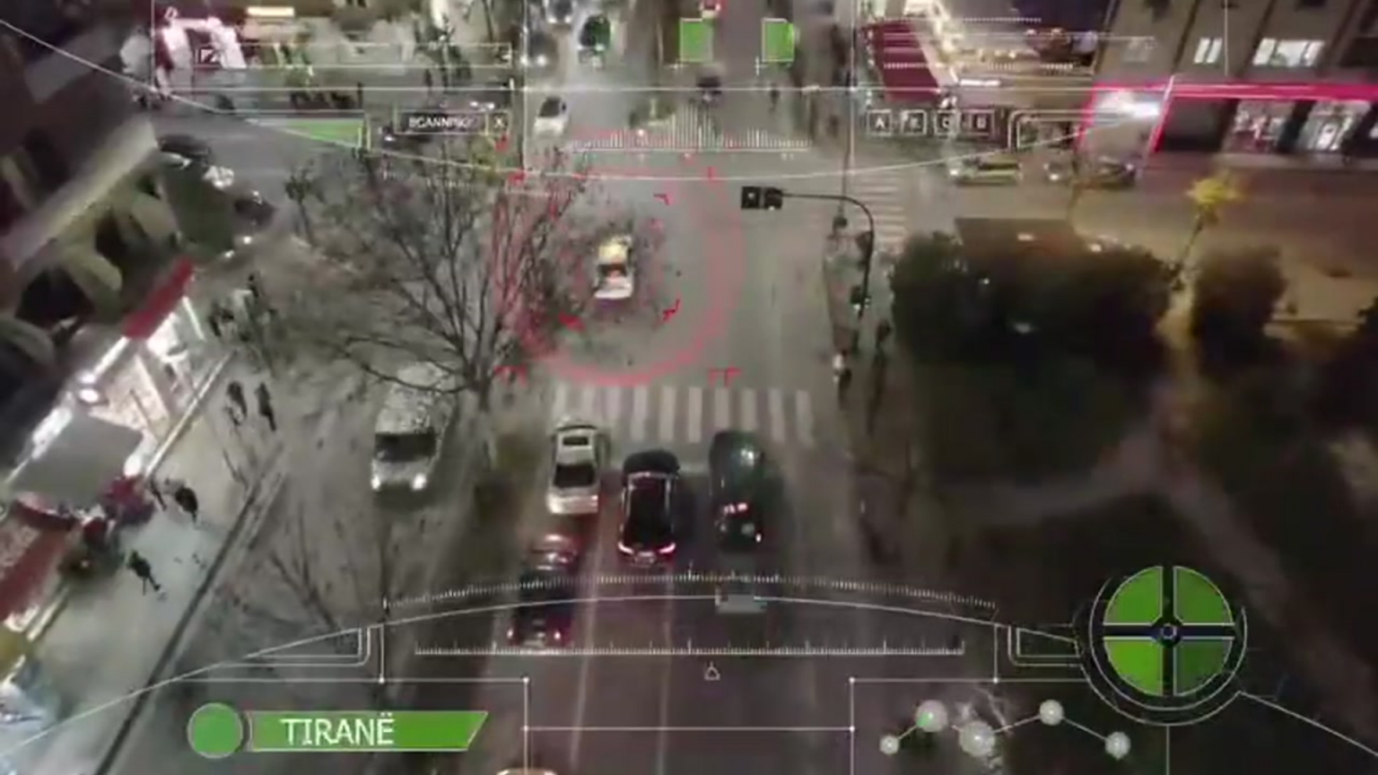 VIDEO/ Shikoni si ju “kap” droni i Policisë Rrugore kur shkelni rregullat e qarkullimit rrugor