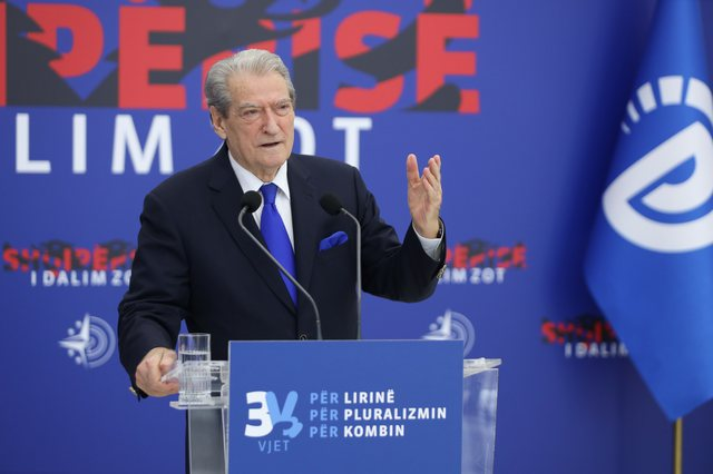 Berisha lexon urdhërin e gjykatës: Edi Rama është nën hetim dhe përgjim nga FBI për lidhjet e tij me McGonigal dhe Nezën