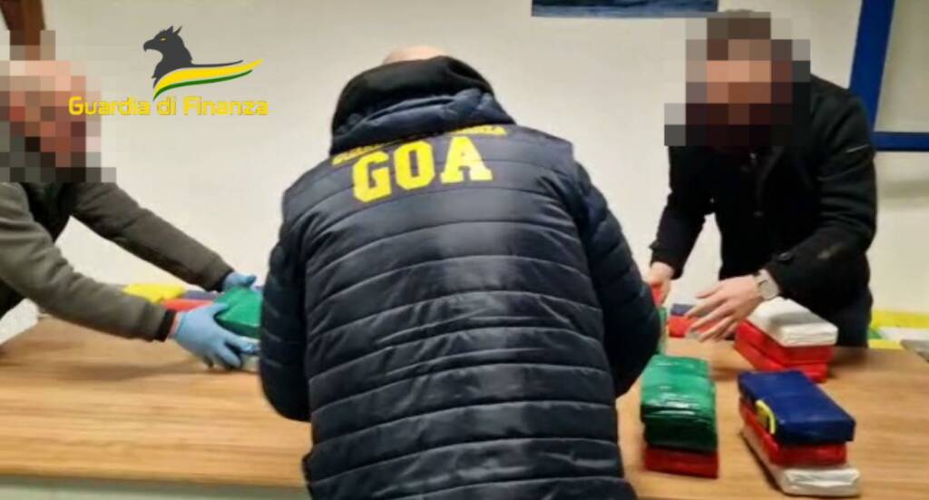 Kapet një ton kokainë në Itali, ishte fshehur në motorët e një anije tregtare. Ngarkesa u nis më 30 dhjetor nga Brazili, si ranë në pranga 4 shqiptarët