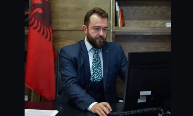 DOSJA/ Ishte në dijeni se pagesa ishte kryer, por vijoi dhënien e parave, si i shkaktoi dëm buxhetit zyrtari i Financave dhe i kaloi mbi 48 mln lekë në llogari Ilir Thanës