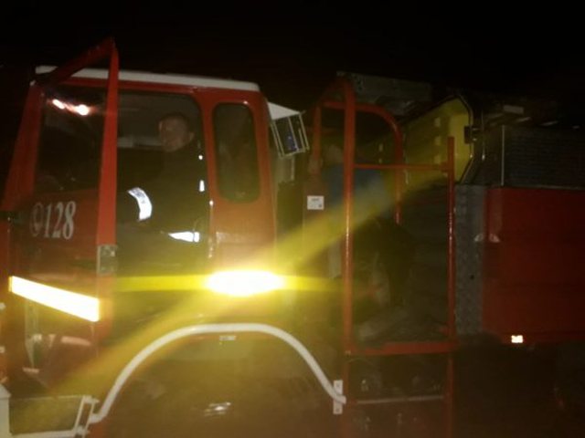 Digjet banesa në zonën e ish-Kombinatit metalurgjik në Elbasan, s’ka të lënduar