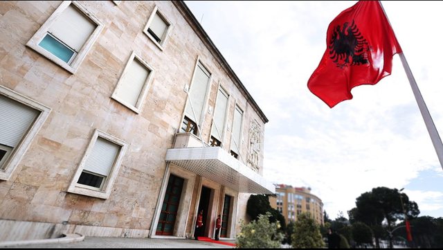 Punësimet para zgjedhjeve, VENDIMI i Qeverisë, shtohen 2,176 punonjës me kontrata të përkohshme