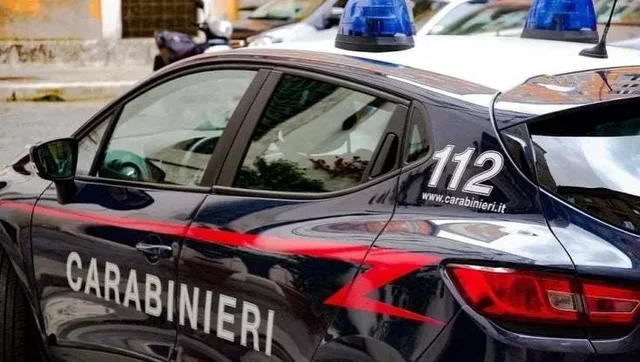 Policia italiane godet grupin e trafikut të drogës, 4 persona në pranga/ Sekuestrohet kokaina që transportohej me autobus nga Shqipëria