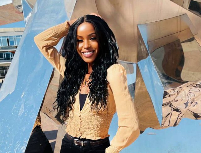 “U fut në dhomë e hoqi rrobat”, nëna e Joyt tregon si ia përndiqte të bijën shoferi i kazinosë: E propozoi, por ajo e refuzoi, ai u xhindos