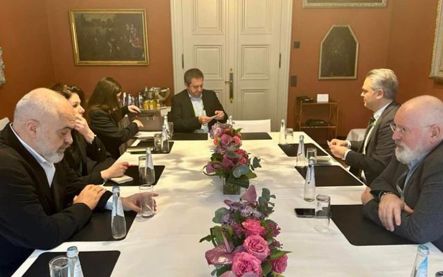 Rama në Mynih/ takon Komisionerin Timmermans: Nevojë për të rritur mbështetjen ndaj Ballkanit