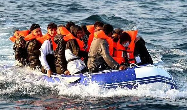 Profesori i drejtësisë në Londër: Bandat shqiptare në Britani rekrutojnë anëtarë nga vendlindja, po i JOSHIN online