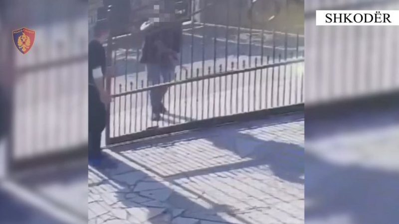 Si u parandalua ngjarja kriminale/ Po kërcënonin të vrisnin me armë zjarri një person, tre të rinj në pranga. Zbulohet e shkuara e tyre