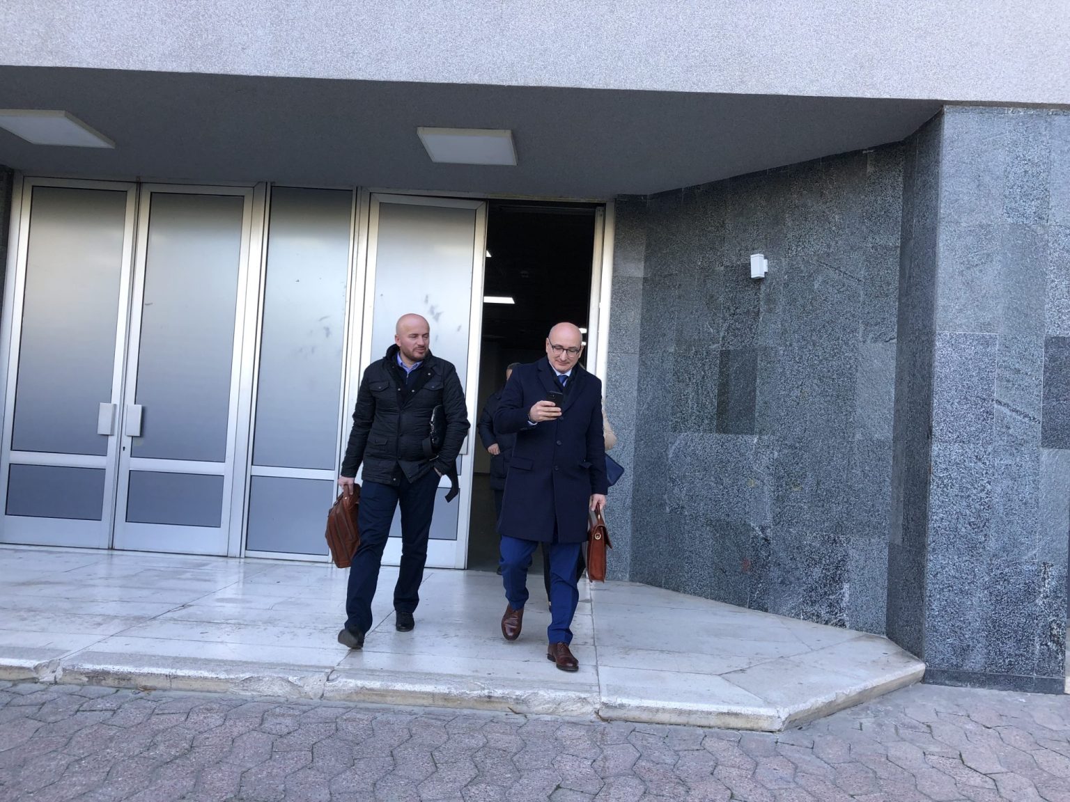 Gjyqtari Altin Shkurti jep shpjegime për burimet e një apartamenti