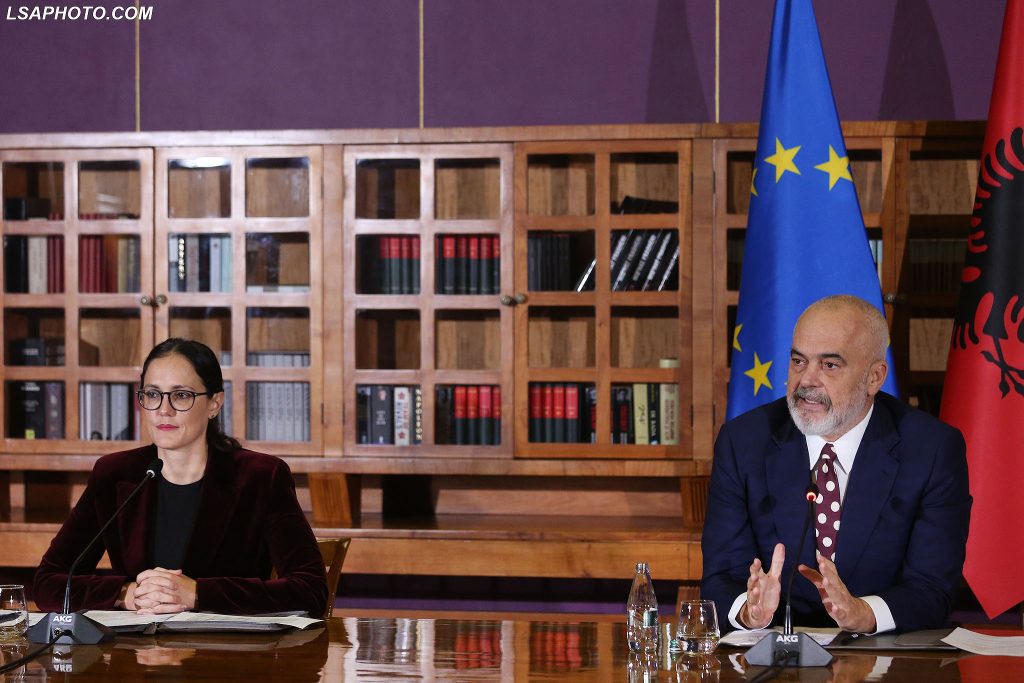 BIRN: Shqipëria nën monitorim nga BE për “mosbashkëpunim fiskal”