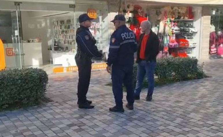 Autorë të 53 vjedhjeve, adoleshentët bënin namin në Shkodër, vidhnin me dhunë telefona dhe dyqane. Dy prej tyre nën hetim për…