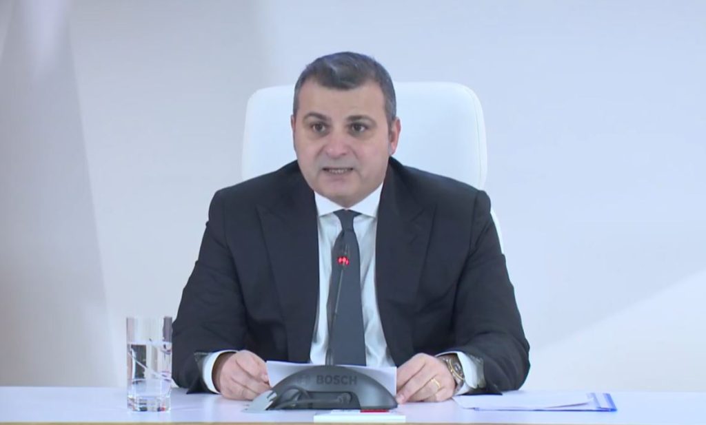 “Inflacioni do ulet gradualisht në vitin 2023”/ Banka e Shqipërisë mban të pandryushuar normën e interesit, guvernatori Sejko: Në 2024-ën pritet të…