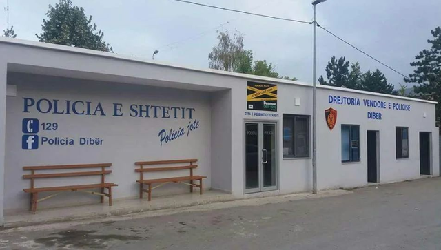 Mat, kultivoi 4020 rrënjë kanabis dhe iu gjetën dhe 3 ton të tjera në proces tharje, në pranga 51-vjeçari