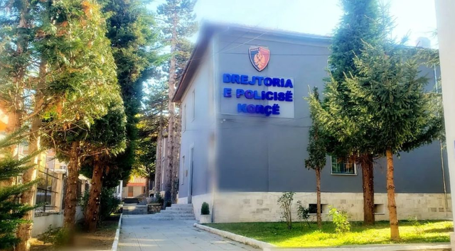 Sherri mes të miturve në Pogradec, 15-vjeçari rëndë, dërgohet në Tiranë për mjekim