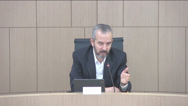 Regjistrimi i PD në zgjedhje, Sefa-Celibashit: Merr vendim tani, mos bëj deklarata politike
