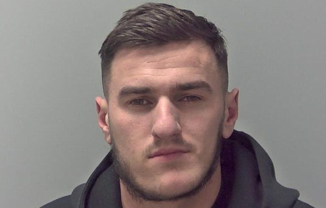 Shkoi me vizë studentore, 22-vjeçari shqiptar kapet me drogë e dënohet me burg në Angli, avokati: U fut në borxhe për shkollën, bandat e kërcënuan