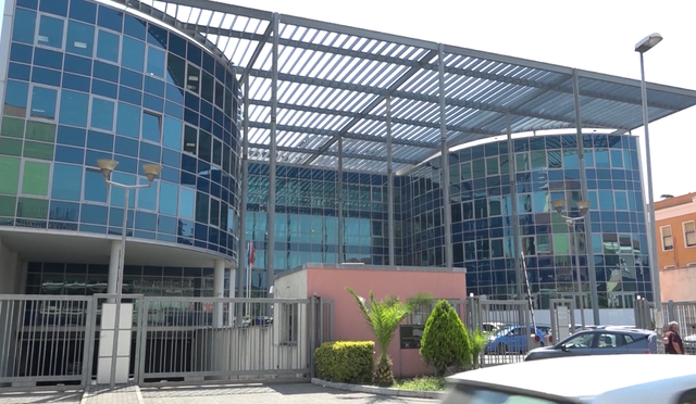 Inceneratori i Fierit/ GJKKO kalon dosjen për gjykim, kërkon saktësim akuze për Bllakon, bie një akuzë për Arben Dervishin