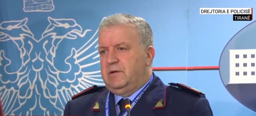 Si u kap ‘serial killeri’ në Tiranë, policia: Me të njëjtën armë kreu vrasjet në Kamëz dhe Paskuqan, u largua me një makinë të marrë me qira. Doli nga burgu dy javë më parë