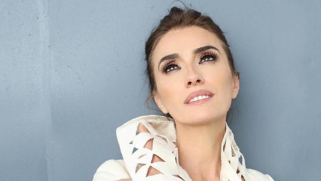 Sukses pas suksesi! Sopranoja shqiptare Ermonela Jaho nderohet me çmimin ‘Artistja e Vitit’ nga ‘International Classical Music Awards’