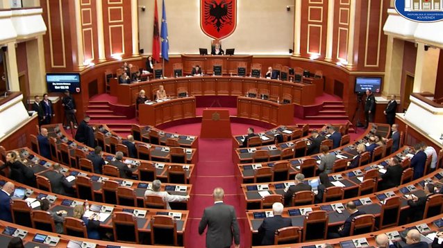 Seancë parlamentare/ Prezantohet raporti i ILD-së, Konkurrencës dhe DAP, pritet miratimi i projektligjit për Arsimin