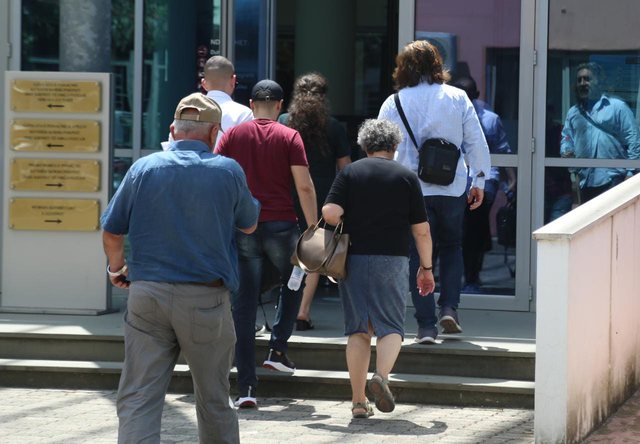 “Gërdeci”/ Shtyhet seanca, prokuroria kërkon kohë: Do verifikojmë listën e paraqitur nga familjarët e viktimave
