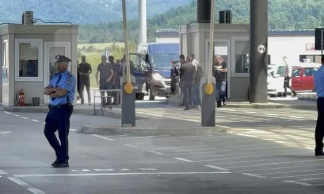 Lirohen tre policët e Kosovës që ishin rrëmbyer nga forcat serbe